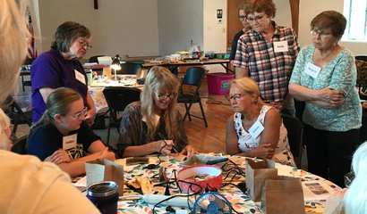 /images/newsimage/5617/410x240/Kristin_Demonstrating.jpg